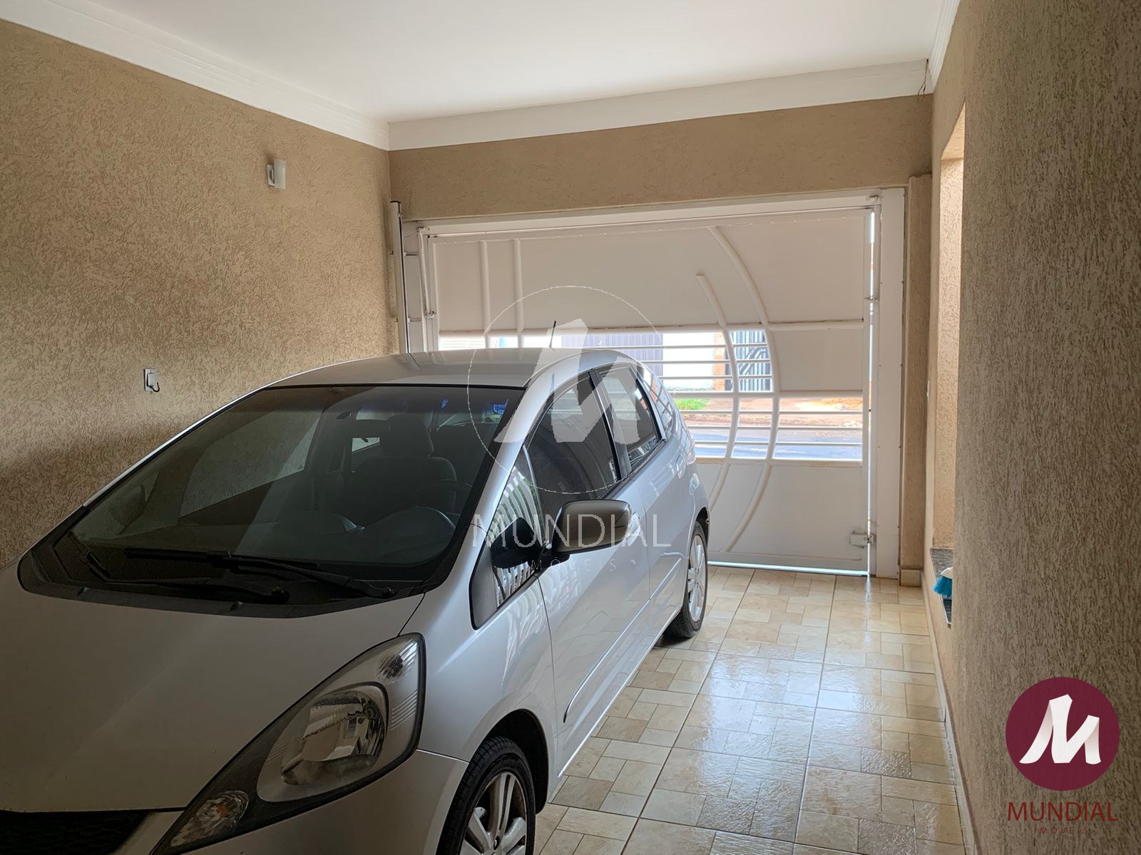 Garagem/estacionamento — foto 2