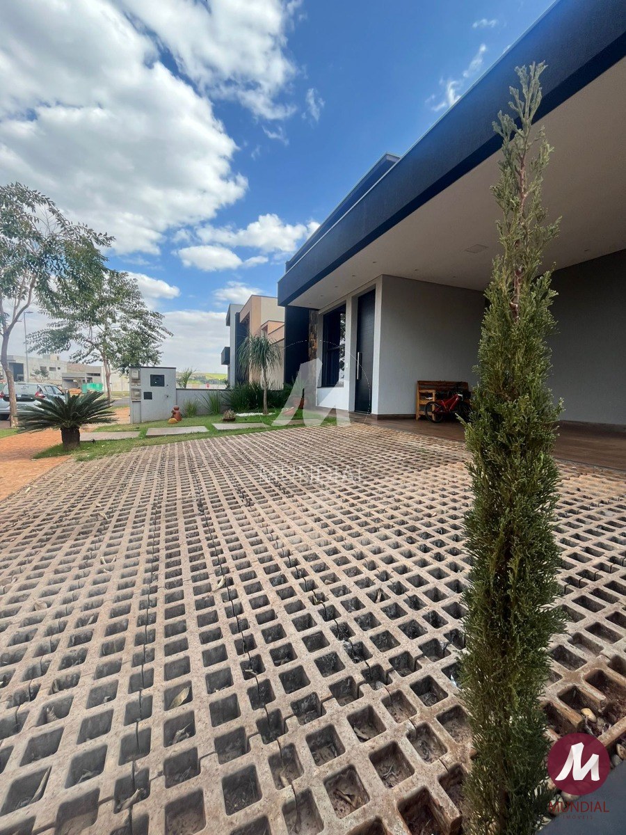 Garagem/estacionamento — foto 3