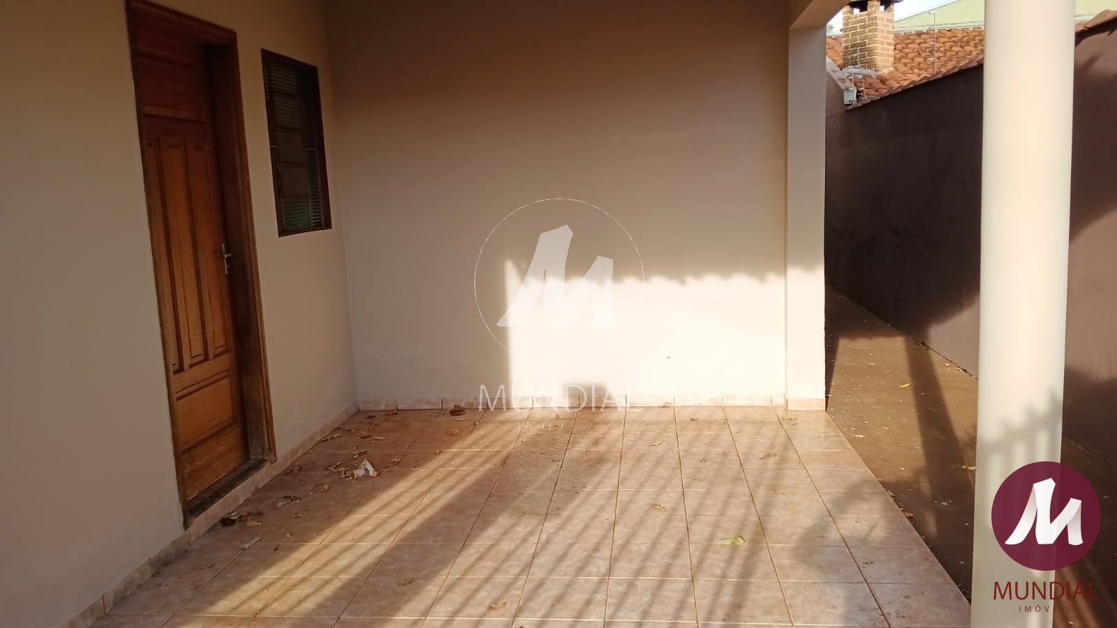 Garagem/estacionamento — foto 2