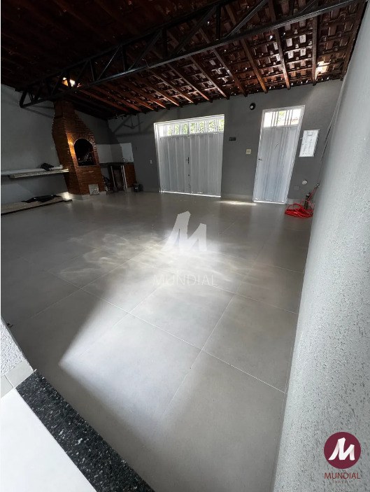Garagem/estacionamento — foto 13