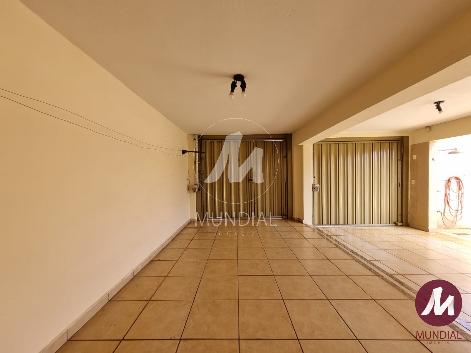 Garagem/estacionamento — foto 22