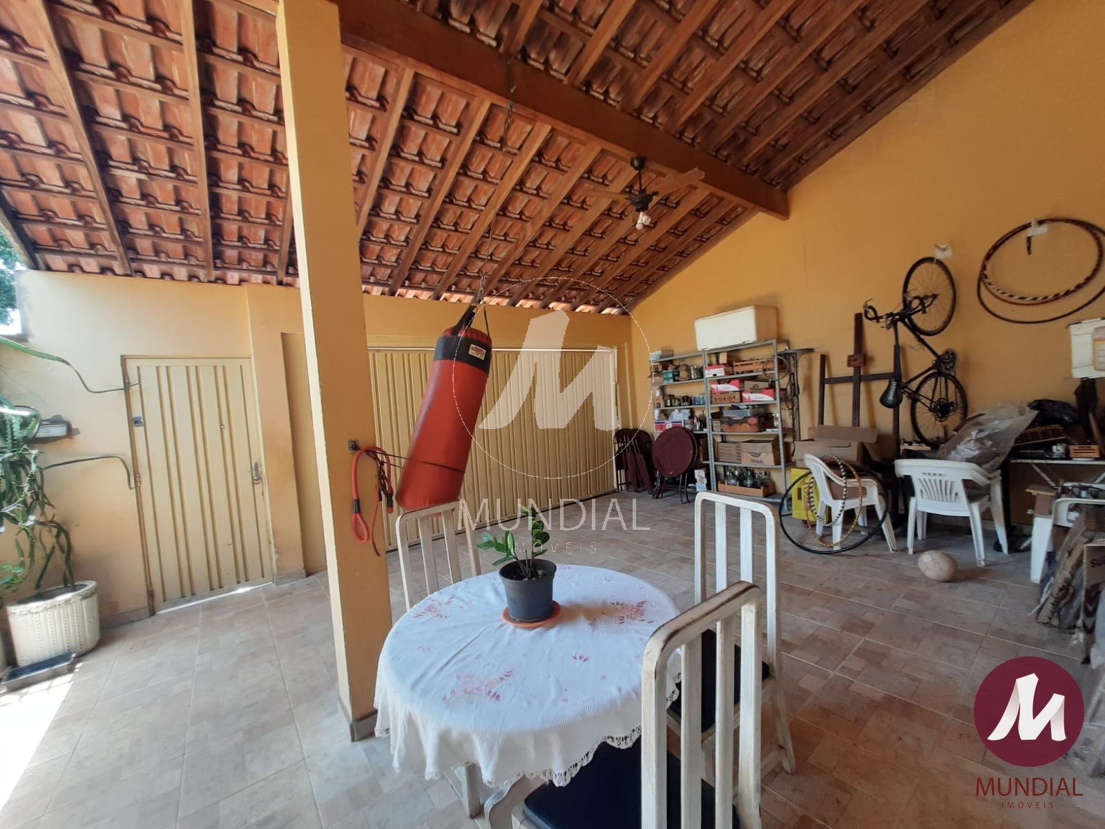 Garagem/estacionamento — foto 18