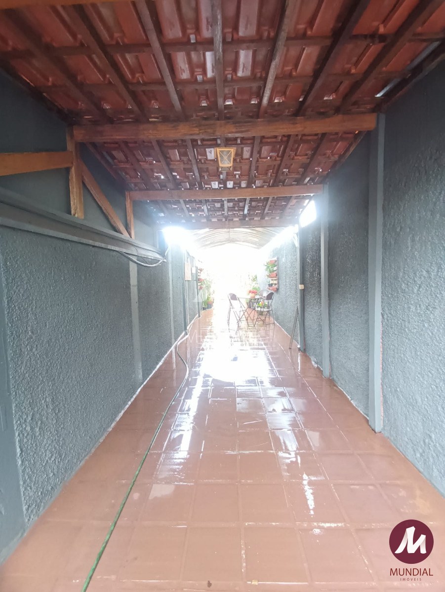 Garagem/estacionamento — foto 20