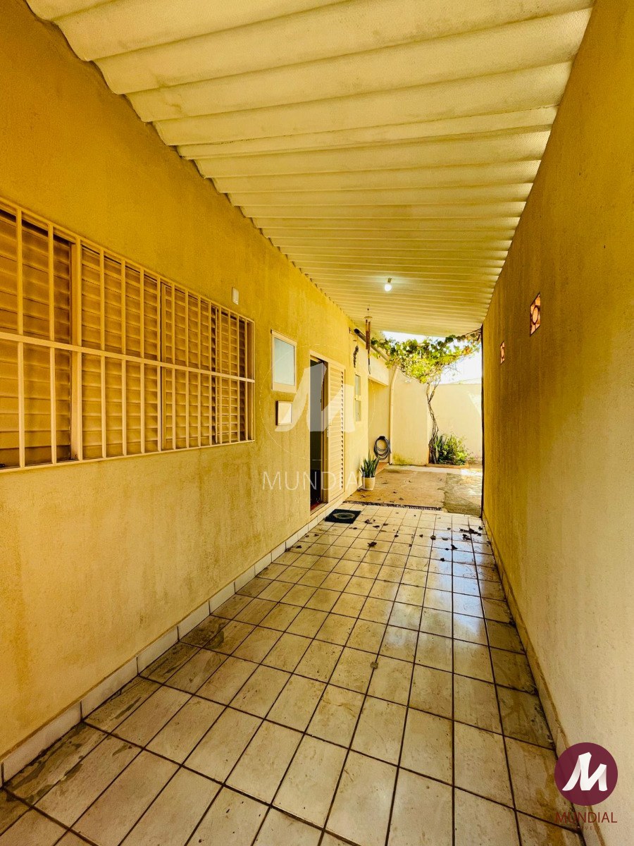 Garagem/estacionamento — foto 3