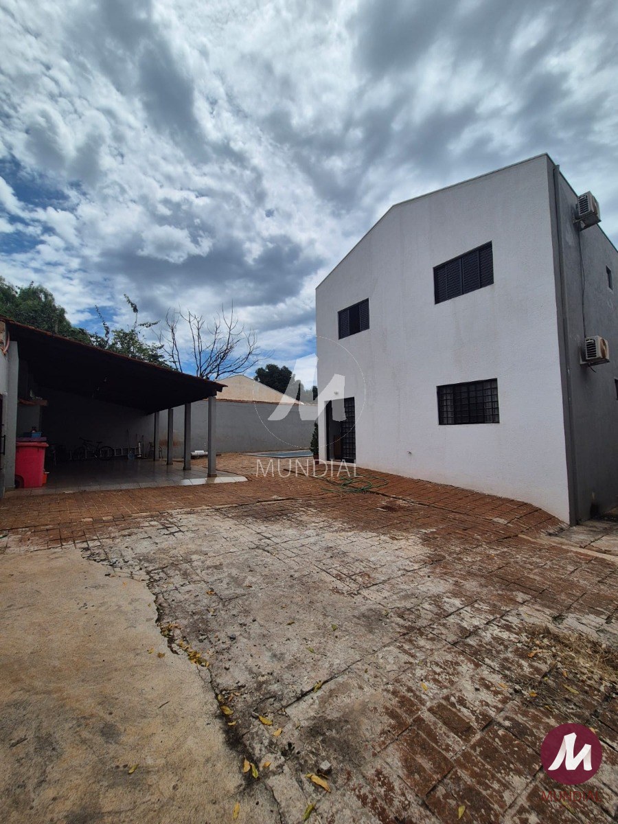 Garagem/estacionamento — foto 3