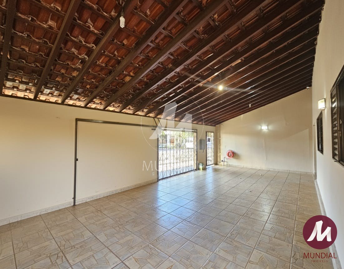 Garagem/estacionamento — foto 2