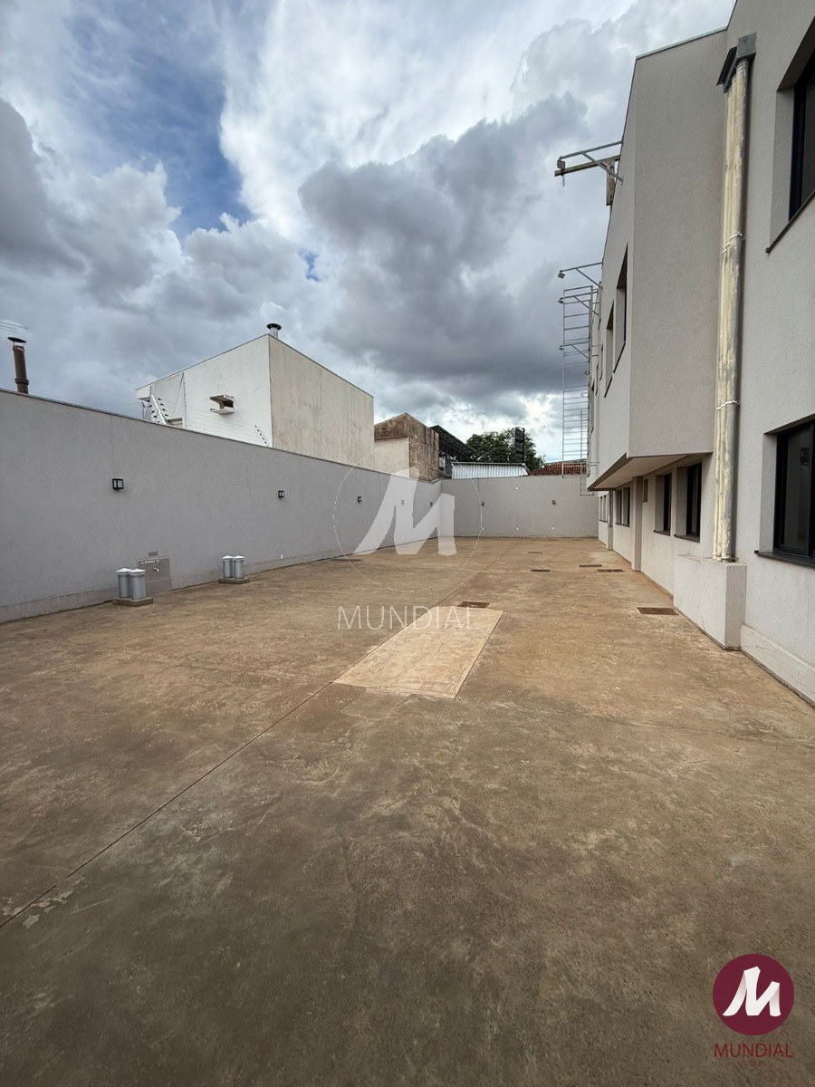 Garagem/estacionamento — foto 23