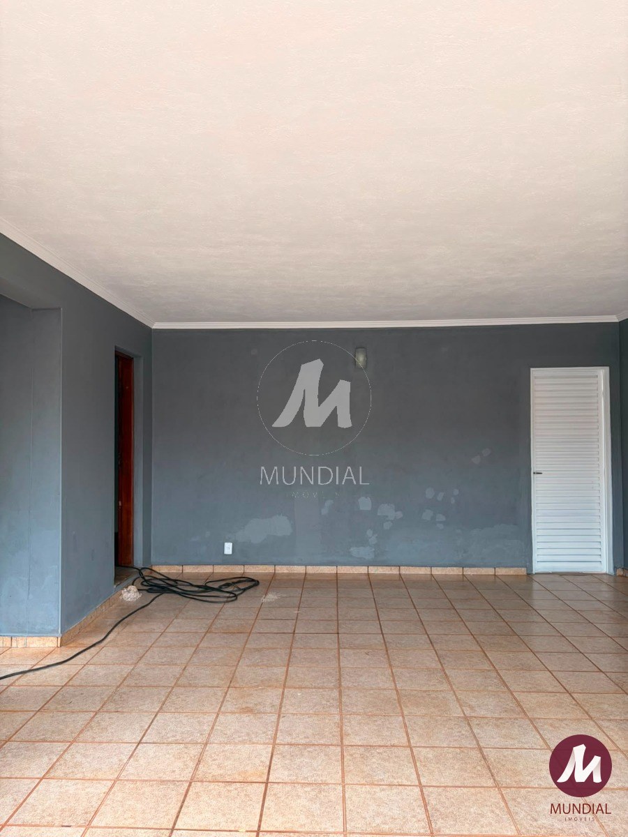 Garagem/estacionamento — foto 1