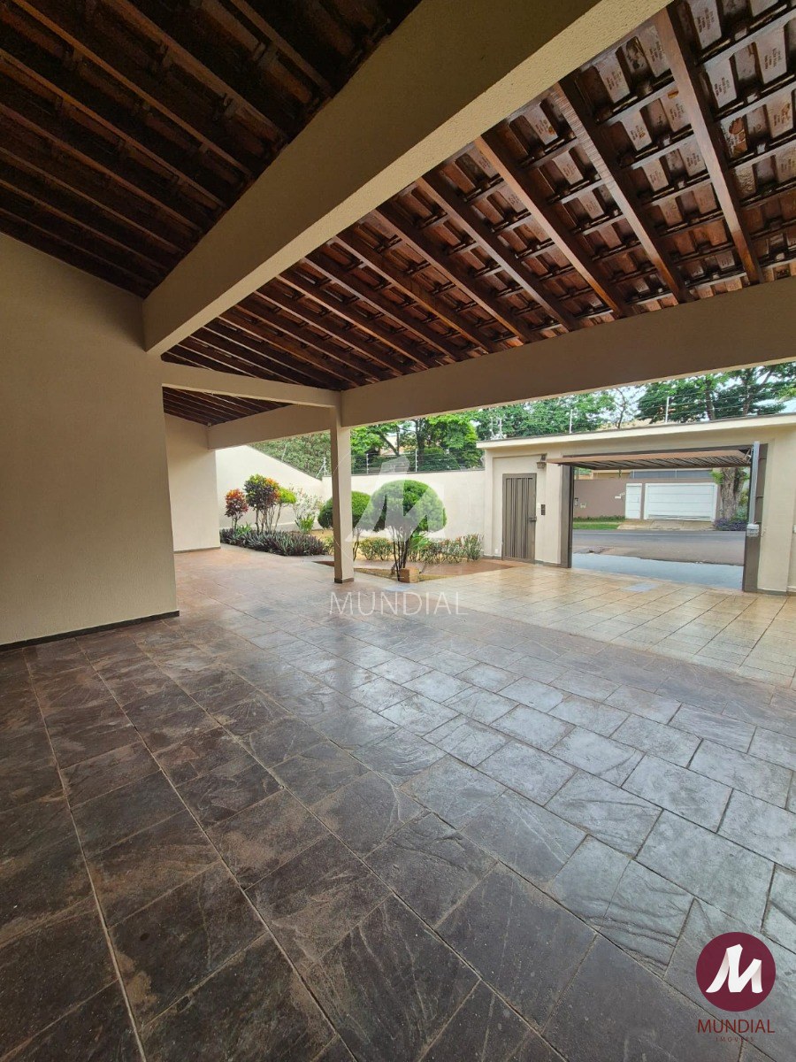 Garagem/estacionamento — foto 2