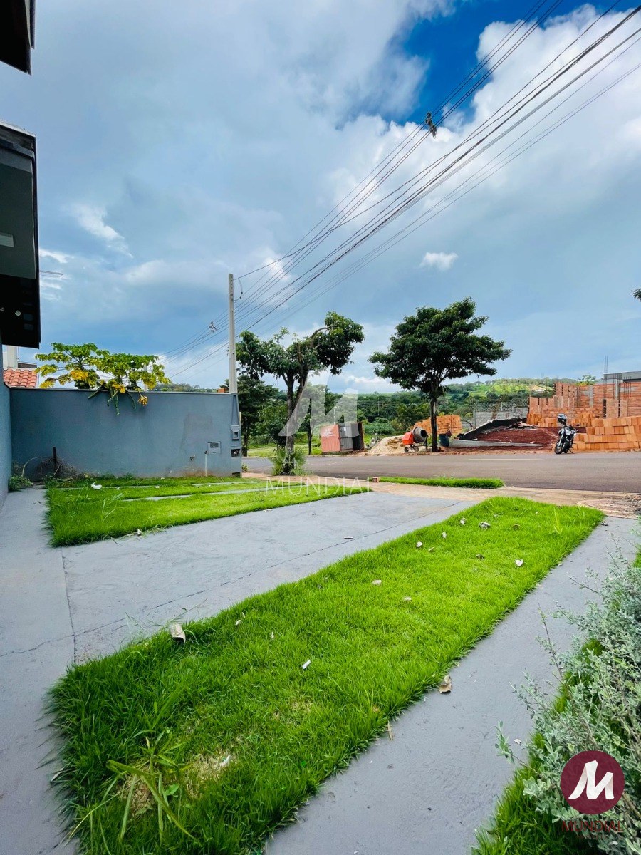 Garagem/estacionamento — foto 1