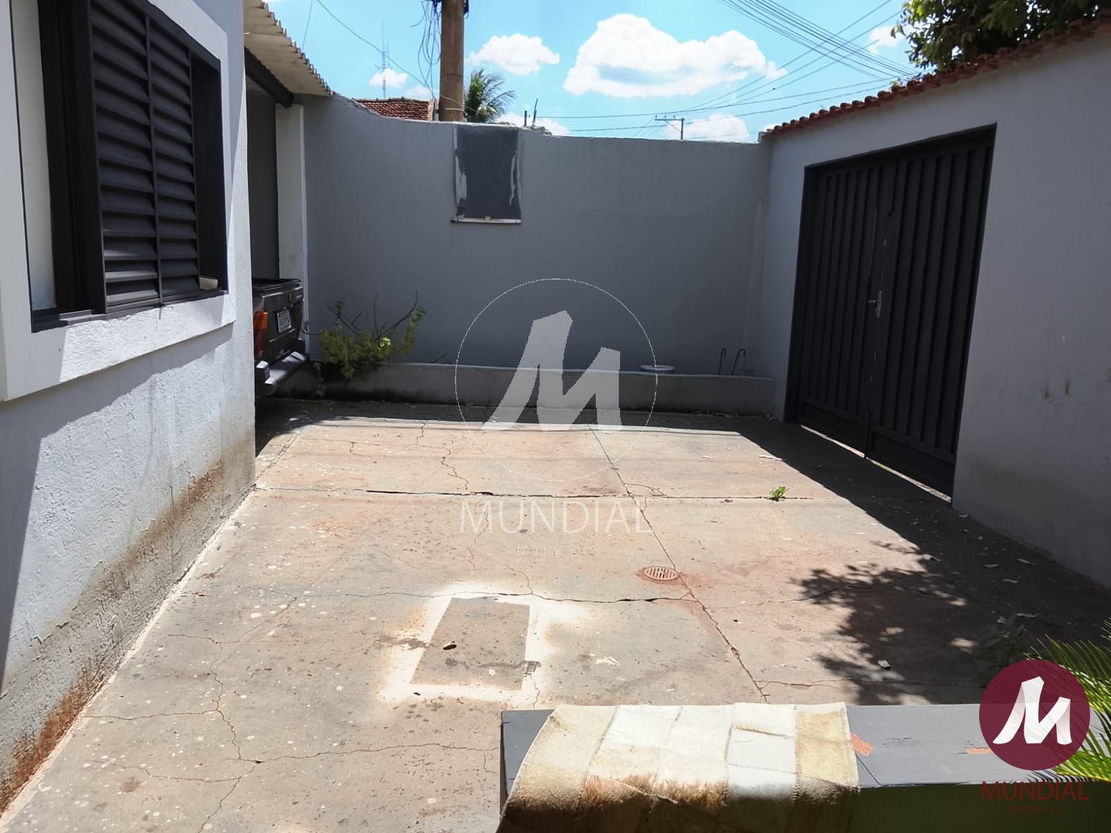 Garagem/estacionamento — foto 2