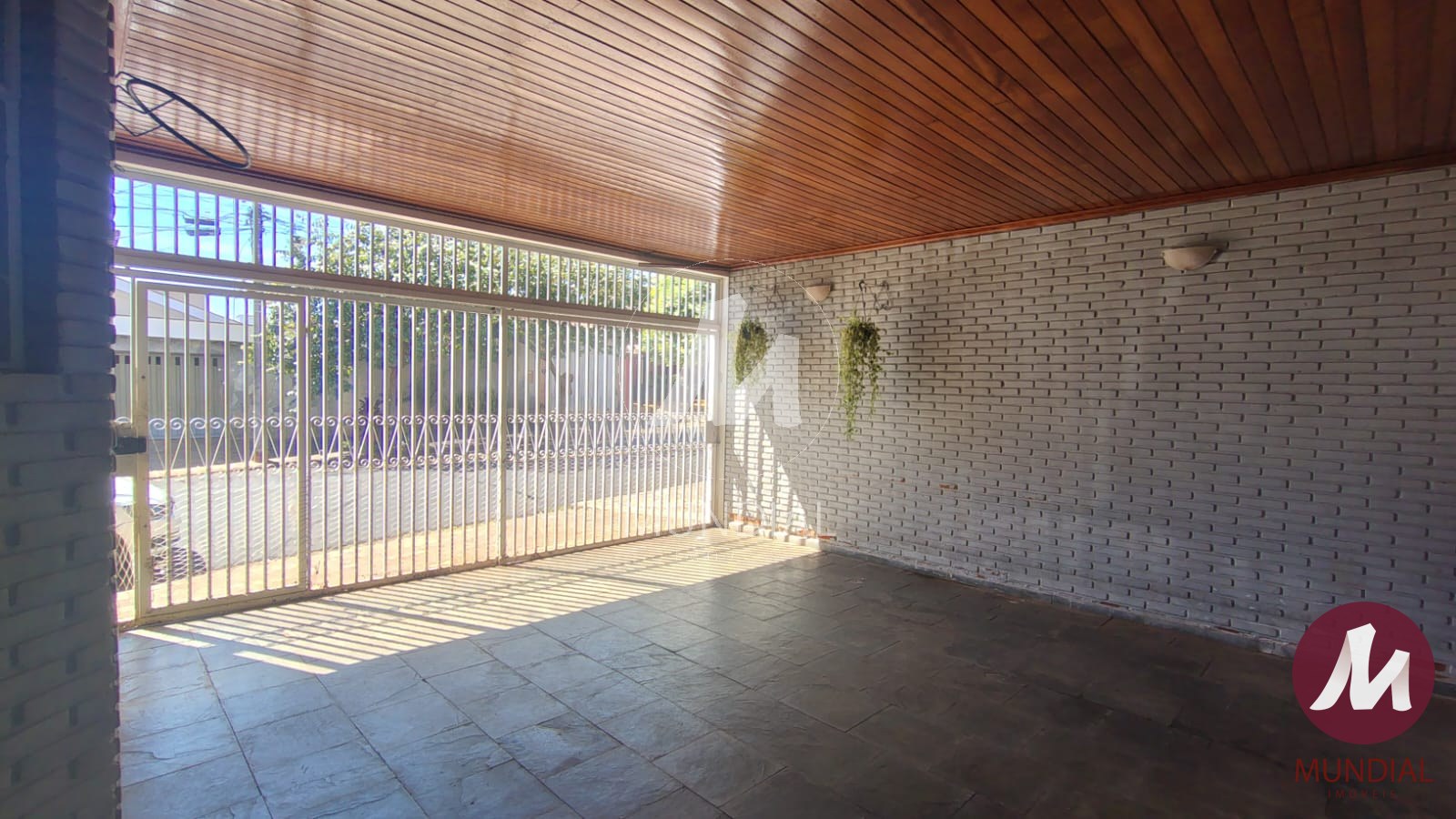 Garagem/estacionamento — foto 2