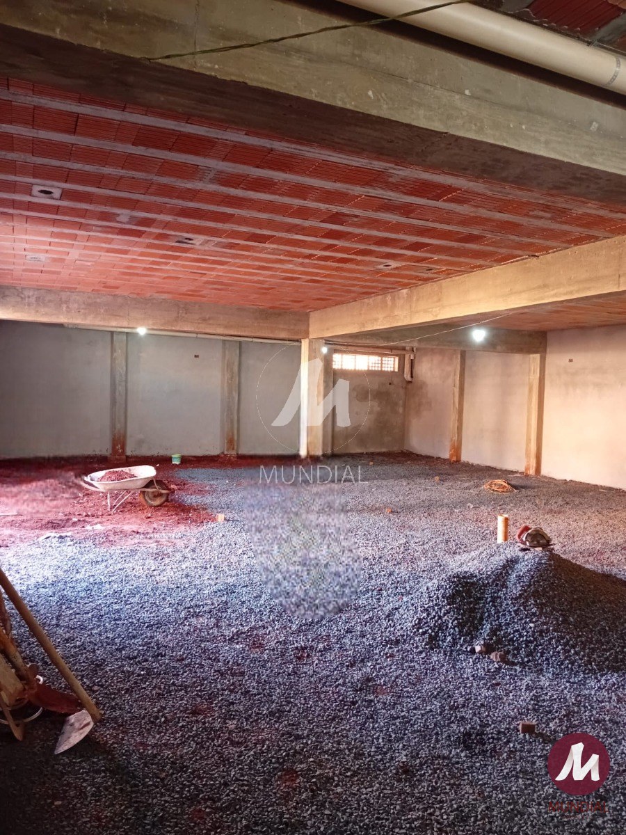 Garagem/estacionamento — foto 21