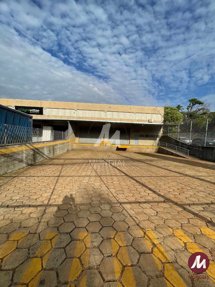 Garagem/estacionamento — foto 3