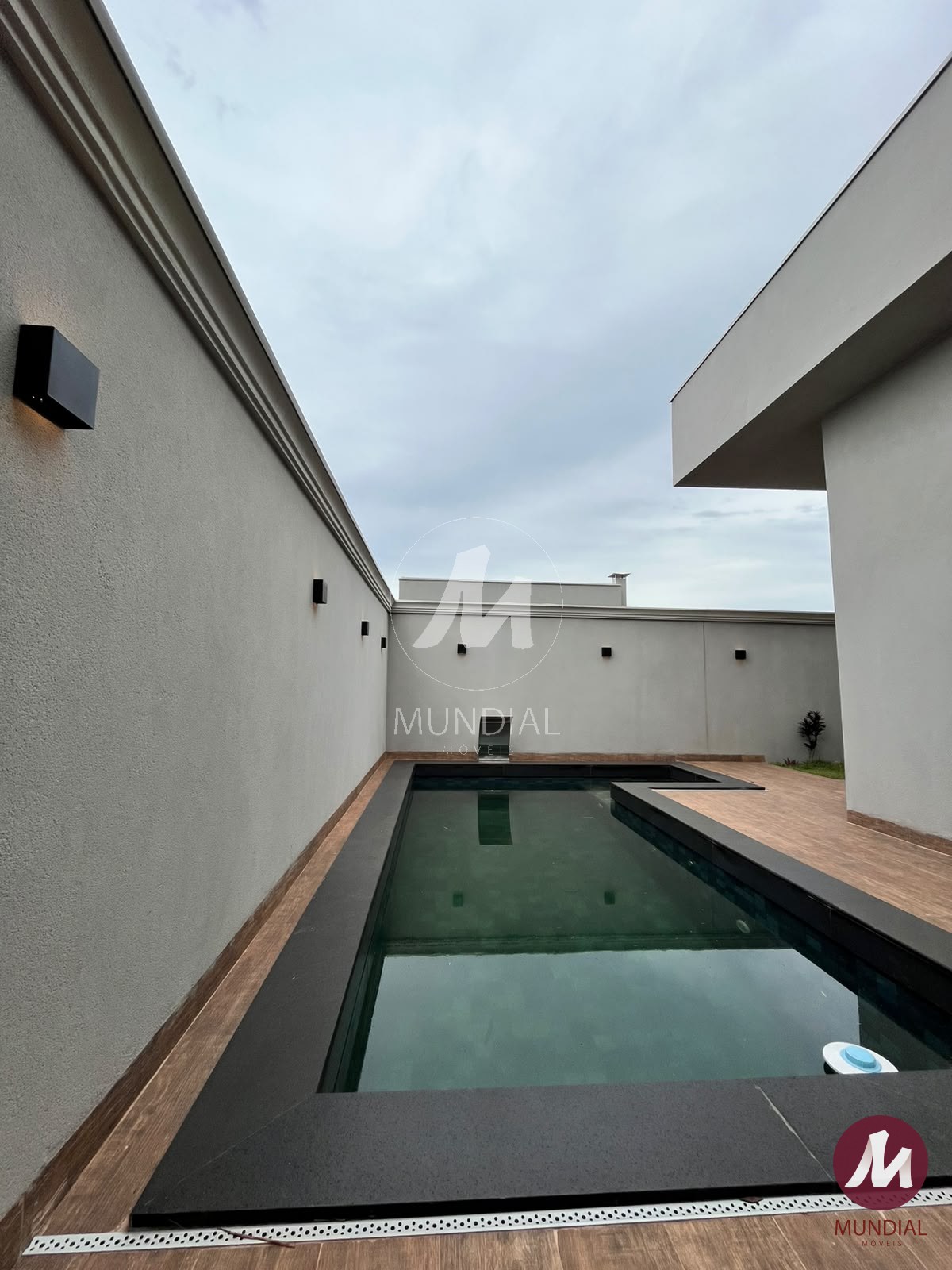 Piscinas para mergulhar de cabeça — Casa em Terras De Bonfim