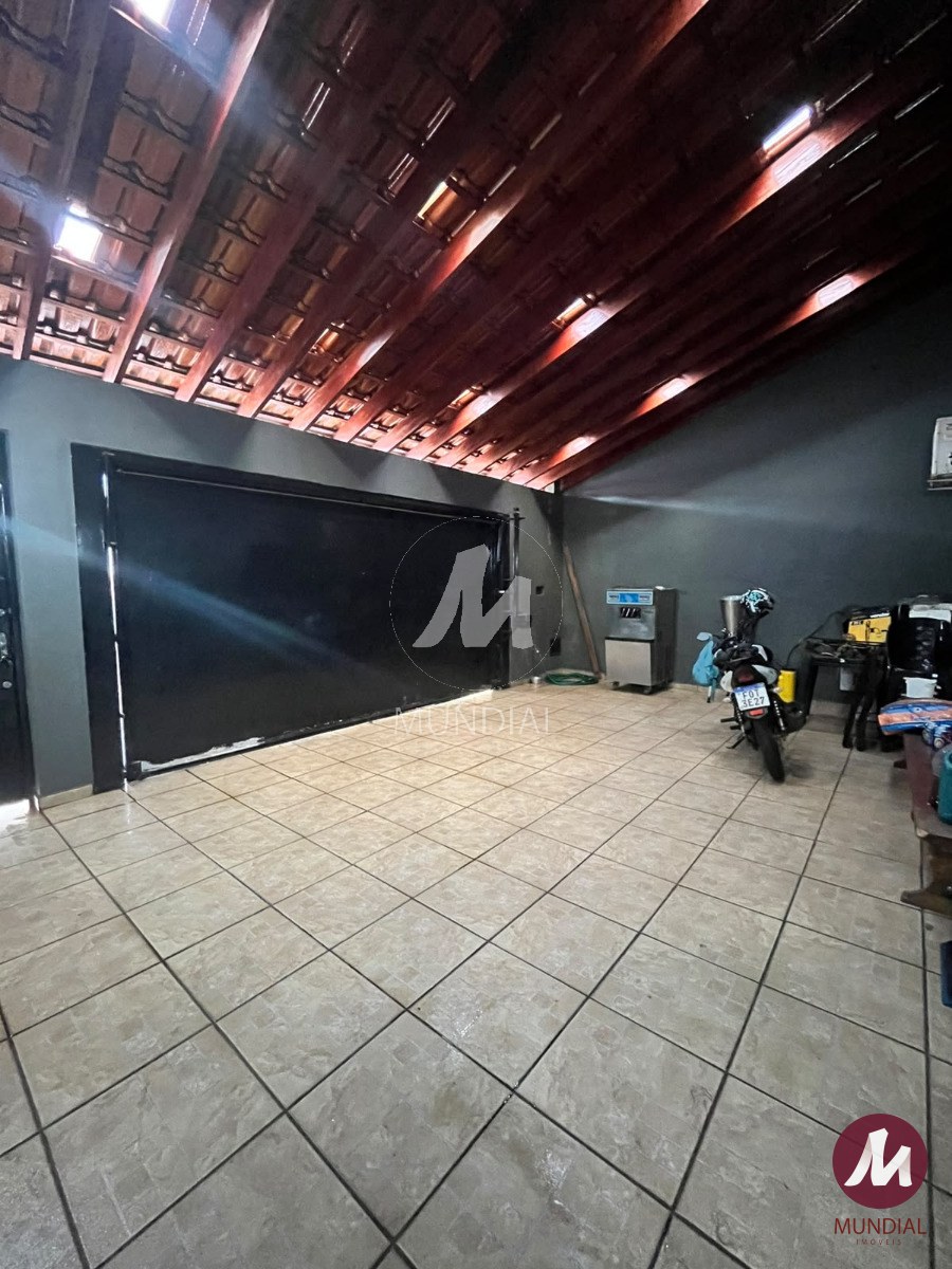 Garagem/estacionamento — foto 2