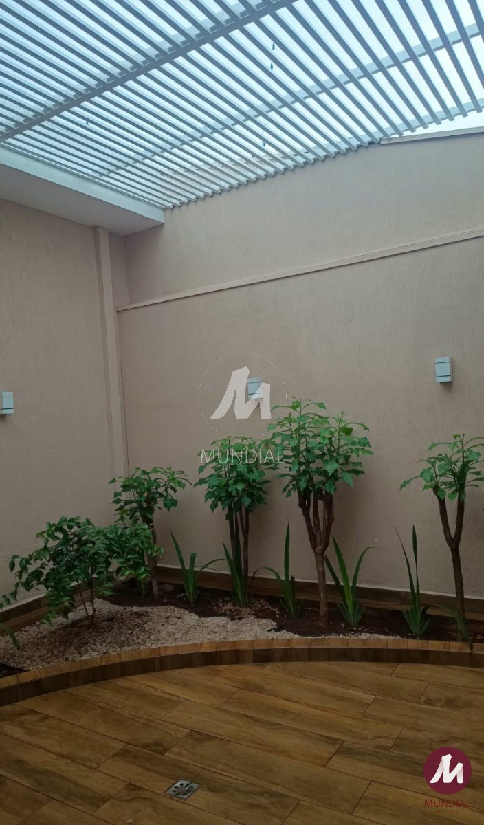 Jardins para respirar — Casa em Jardim Mosteiro