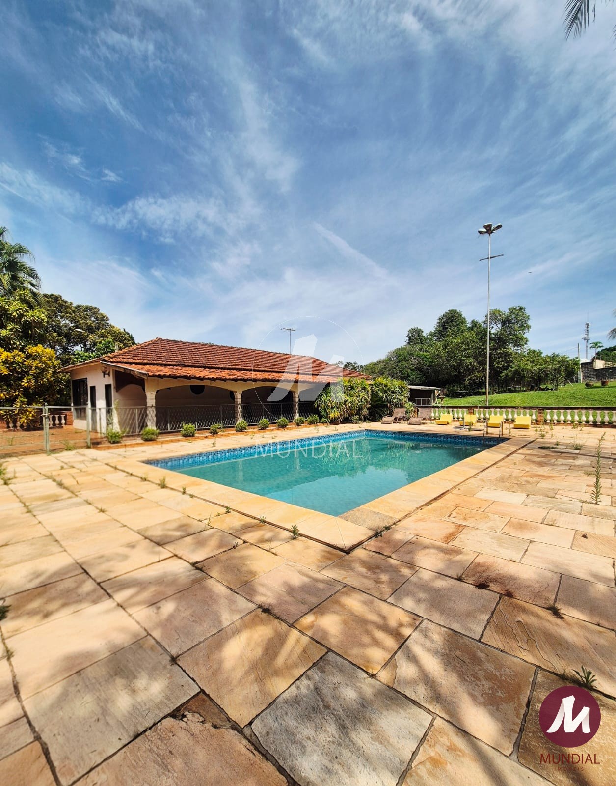 Piscinas para mergulhar de cabeça — Casa em Centro (Bonfim Paulista)
