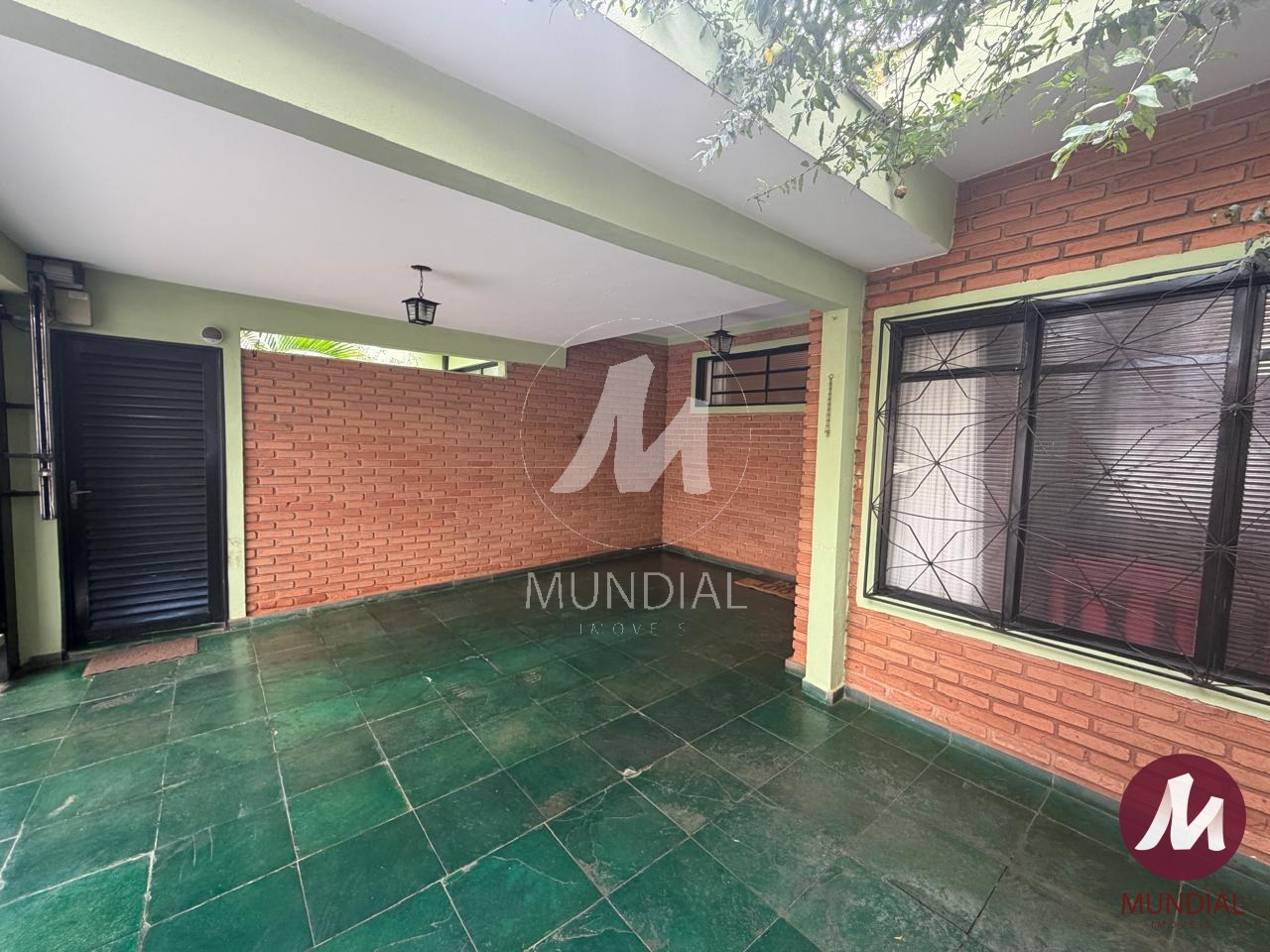 Garagem/estacionamento — foto 2