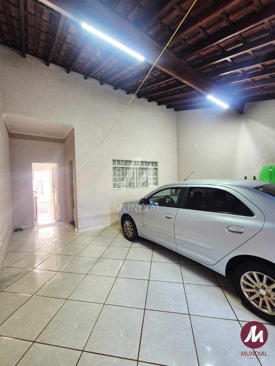 Garagem/estacionamento — foto 2