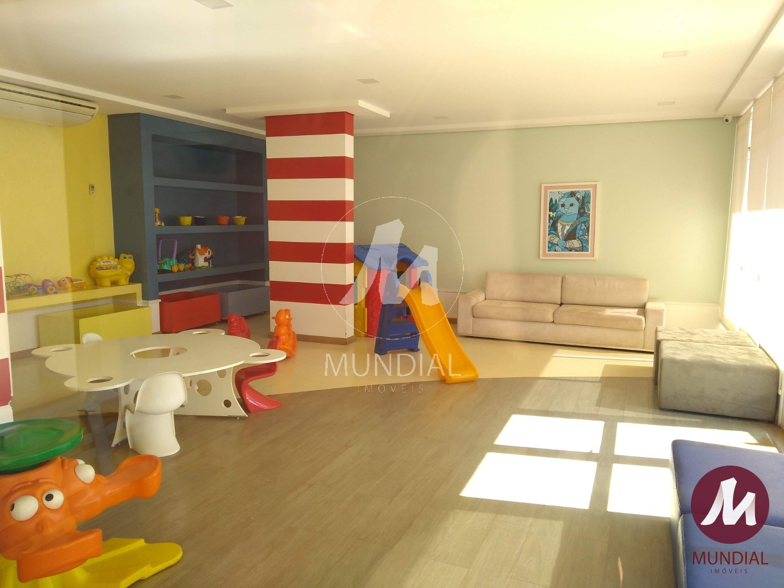 Brinquedoteca — foto 41