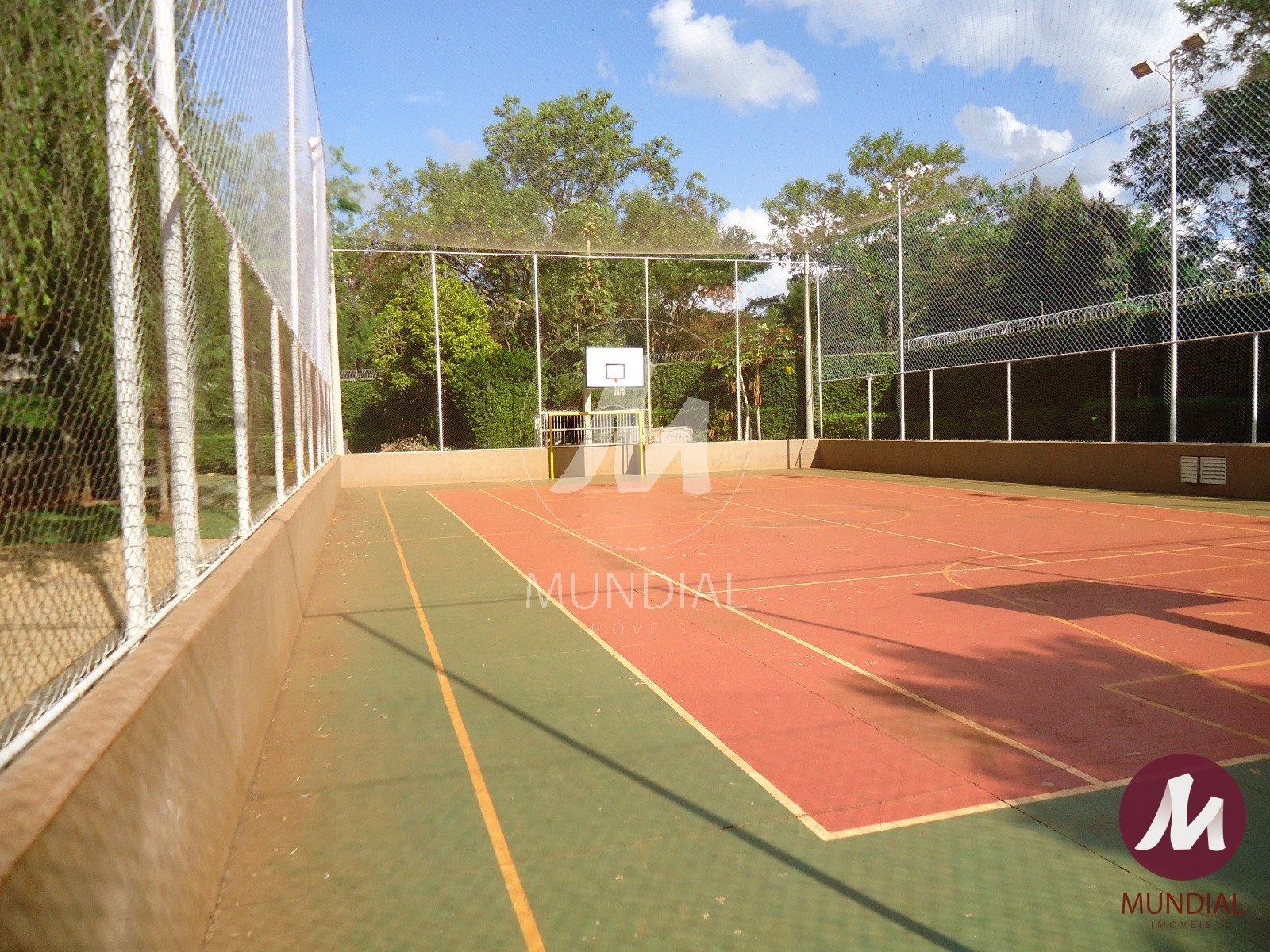 Quadra de esportes — foto 11