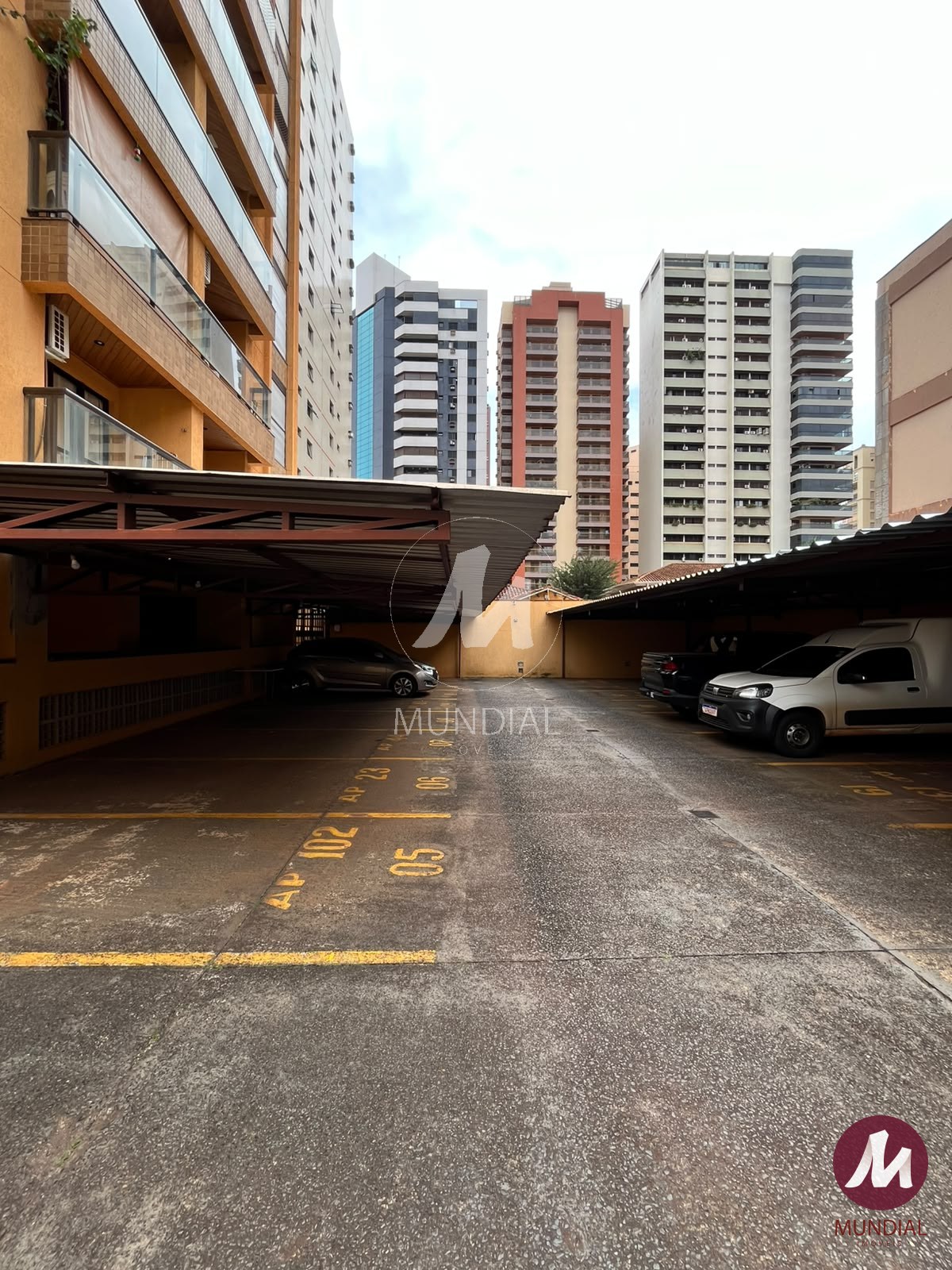 Garagem — foto 17