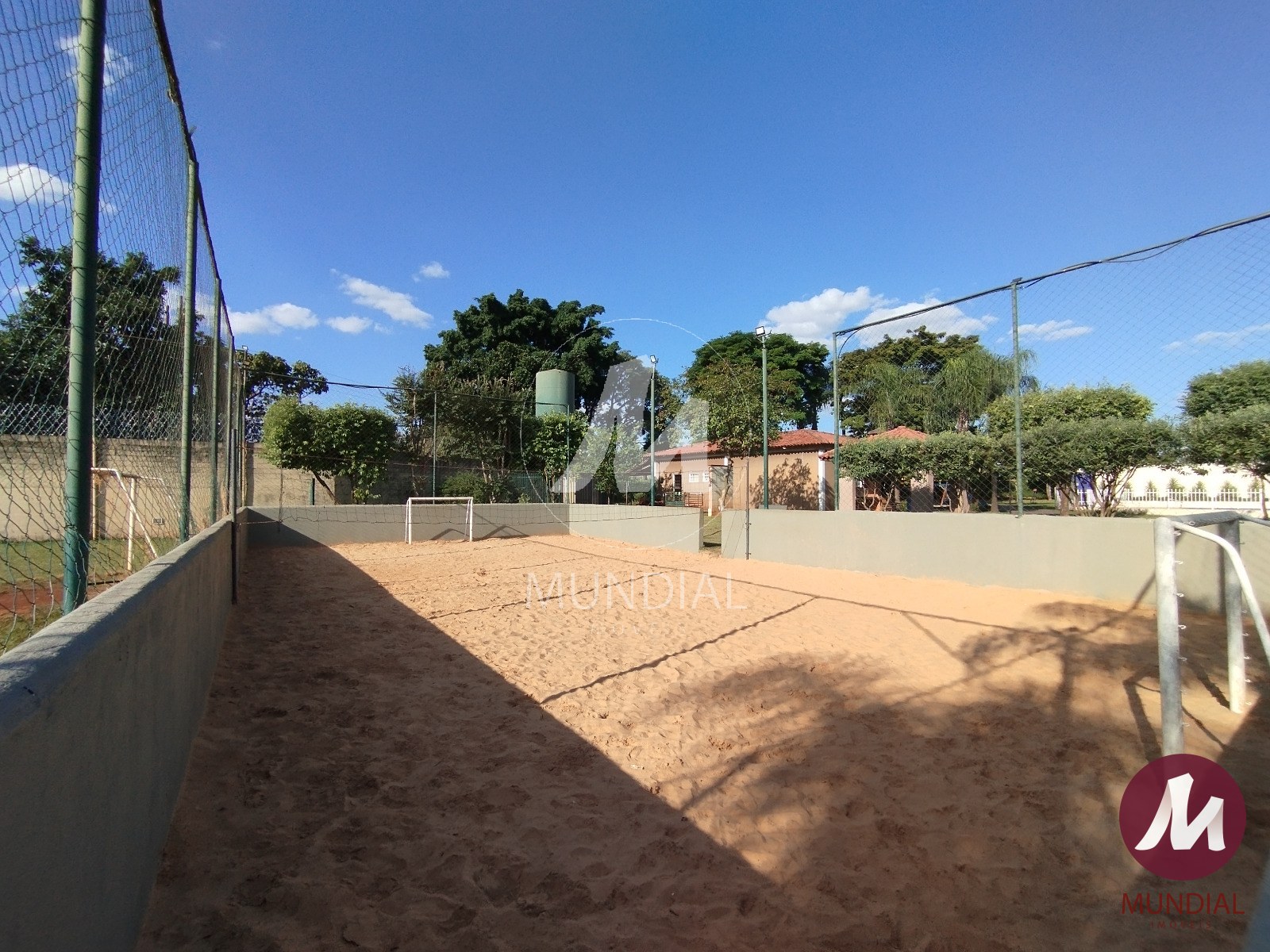 Quadra de esportes — foto 15