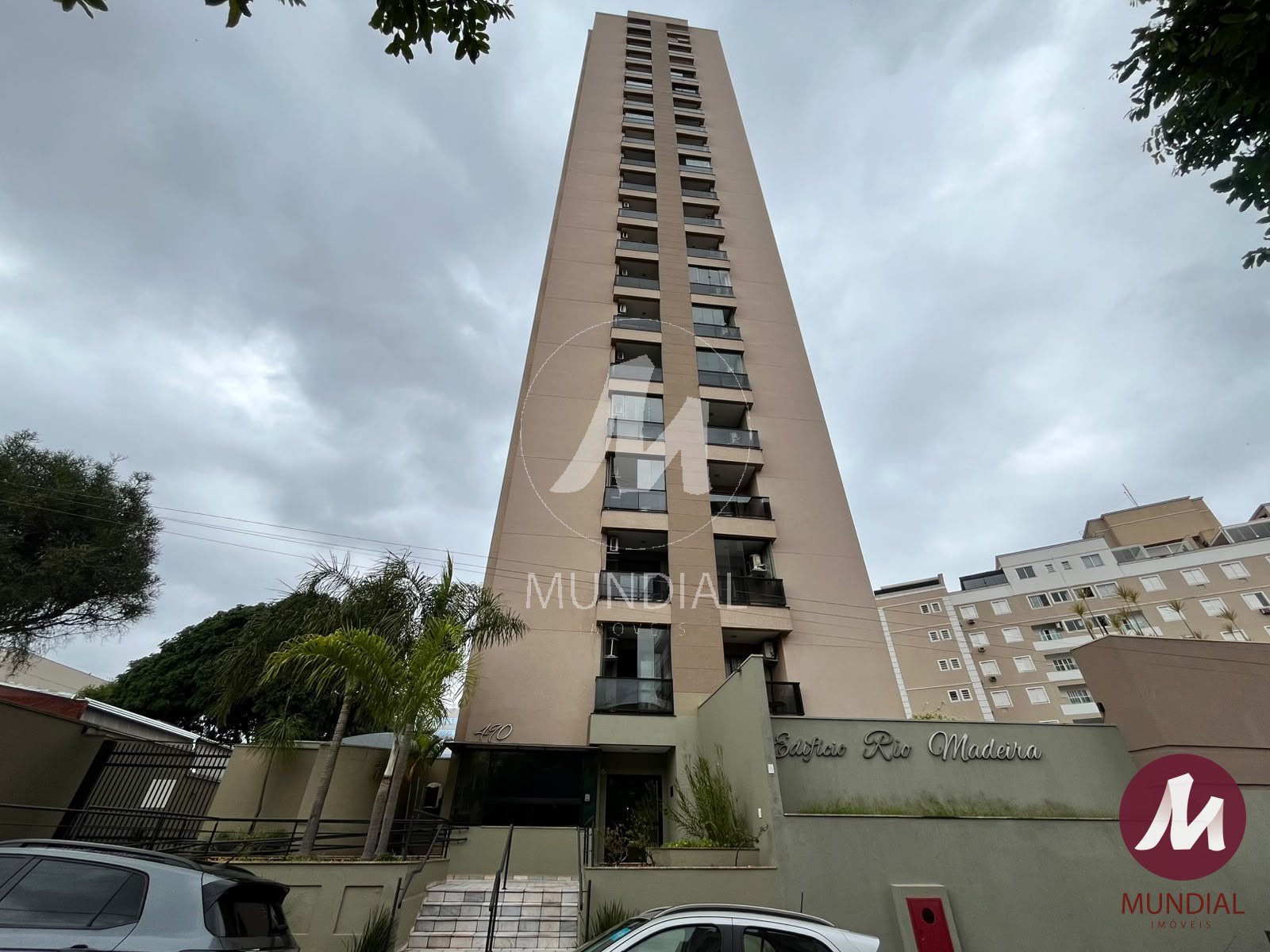 Fachadas que roubam a cena — Apartamento em Jardim Palma Travassos