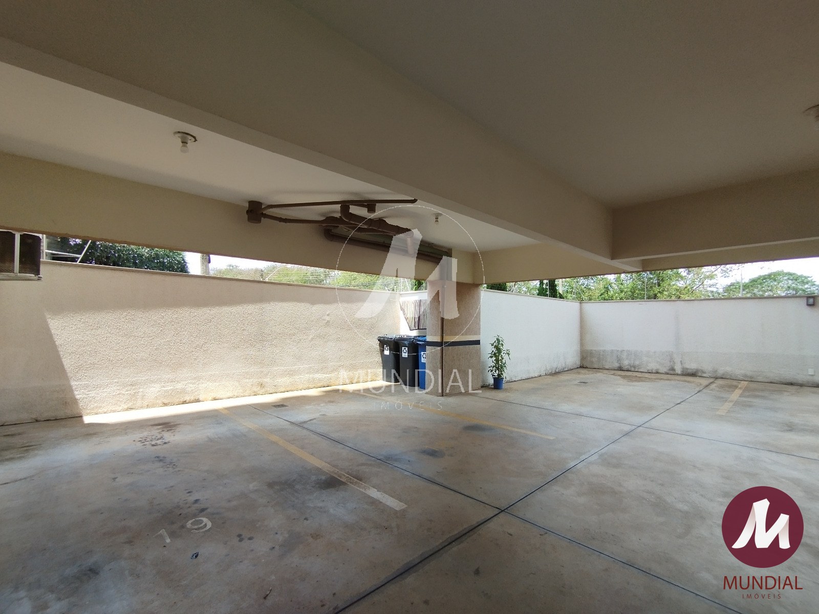 Garagem — foto 15