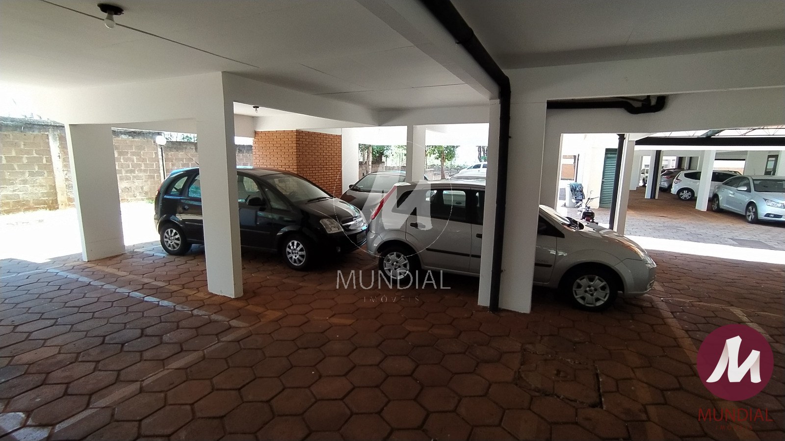 Garagem — foto 17