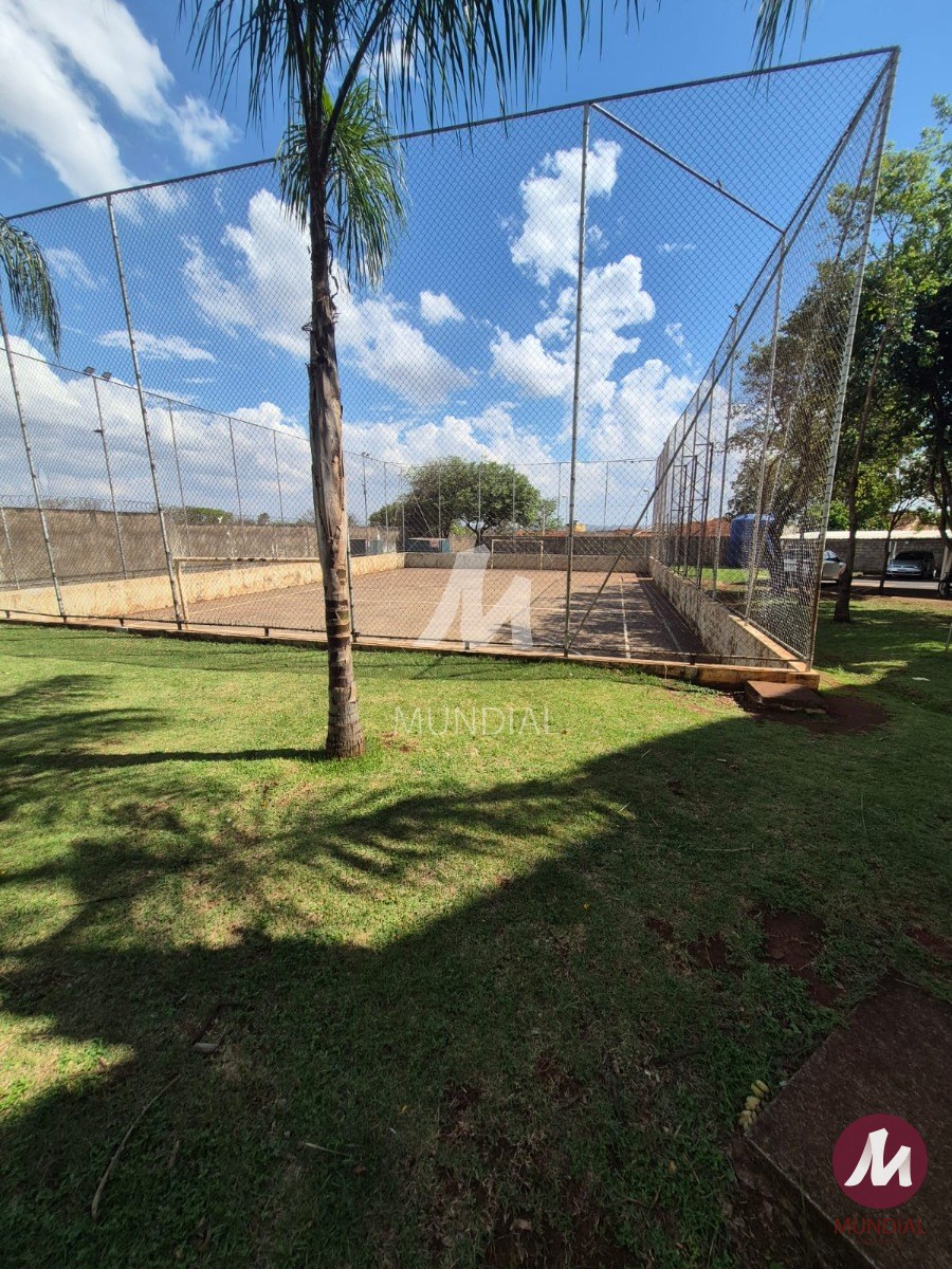 Quadra de esportes — foto 12