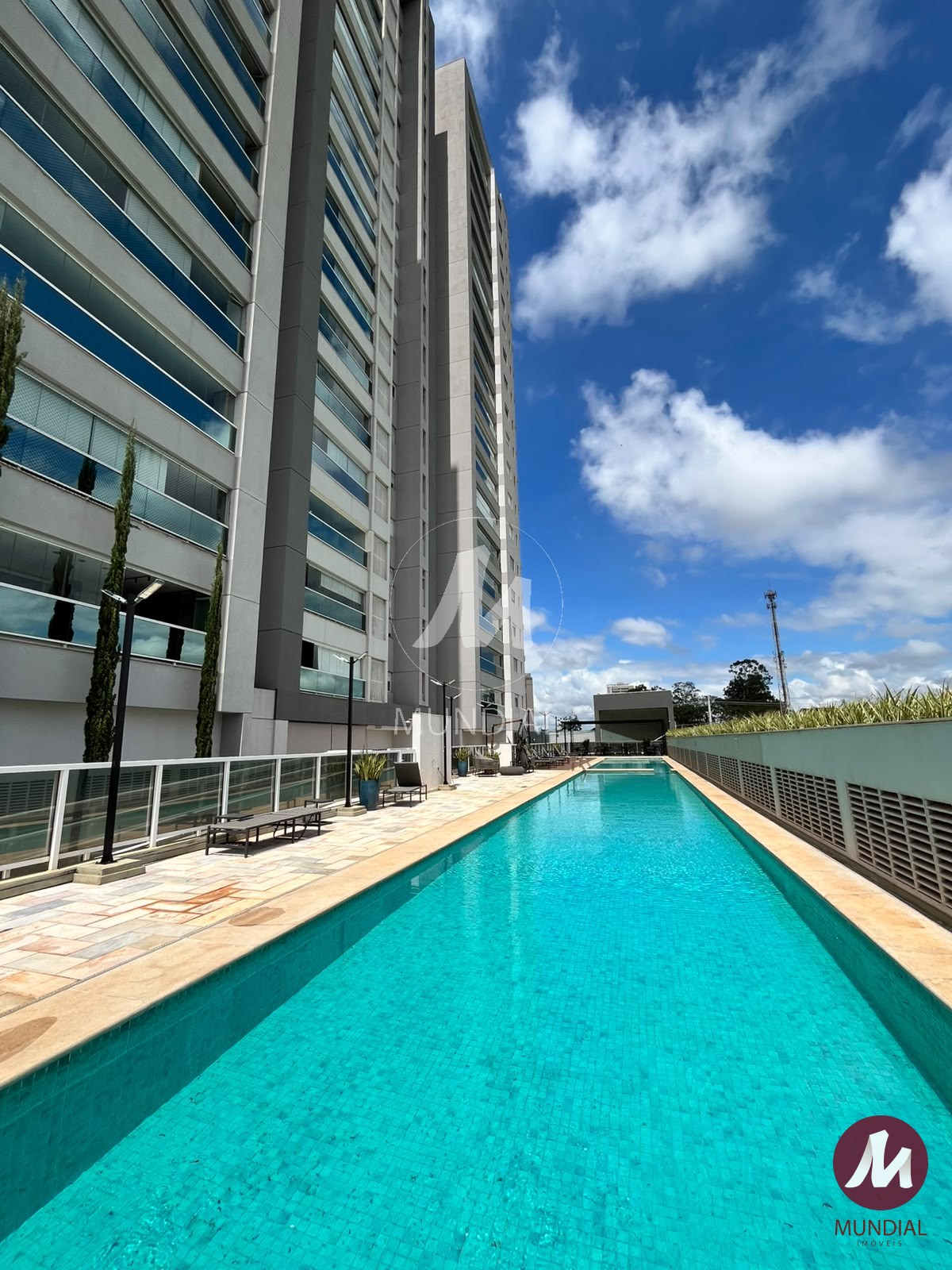 Piscinas para mergulhar de cabeça — Apartamento em Olhos D'Agua