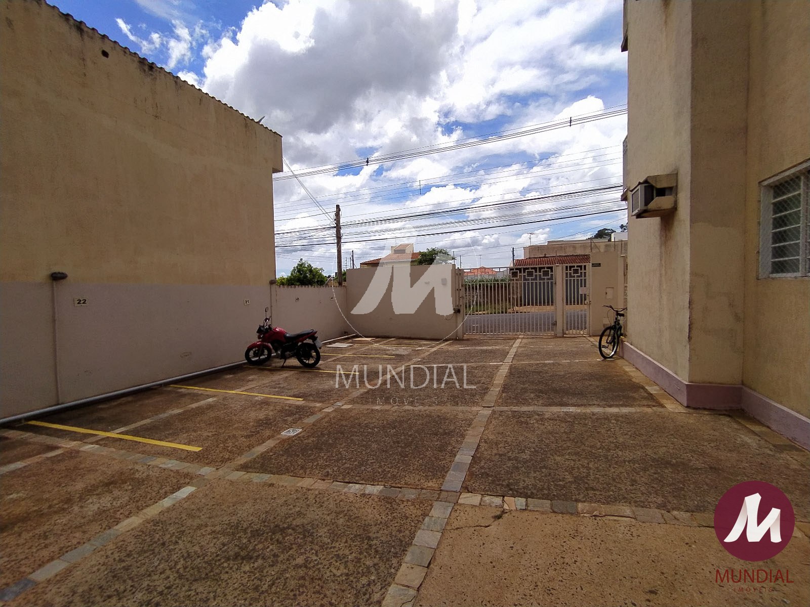 Garagem — foto 13