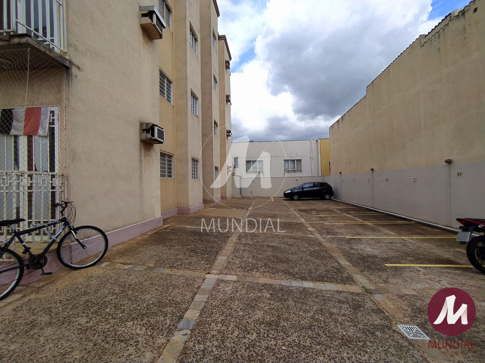Garagem — foto 12