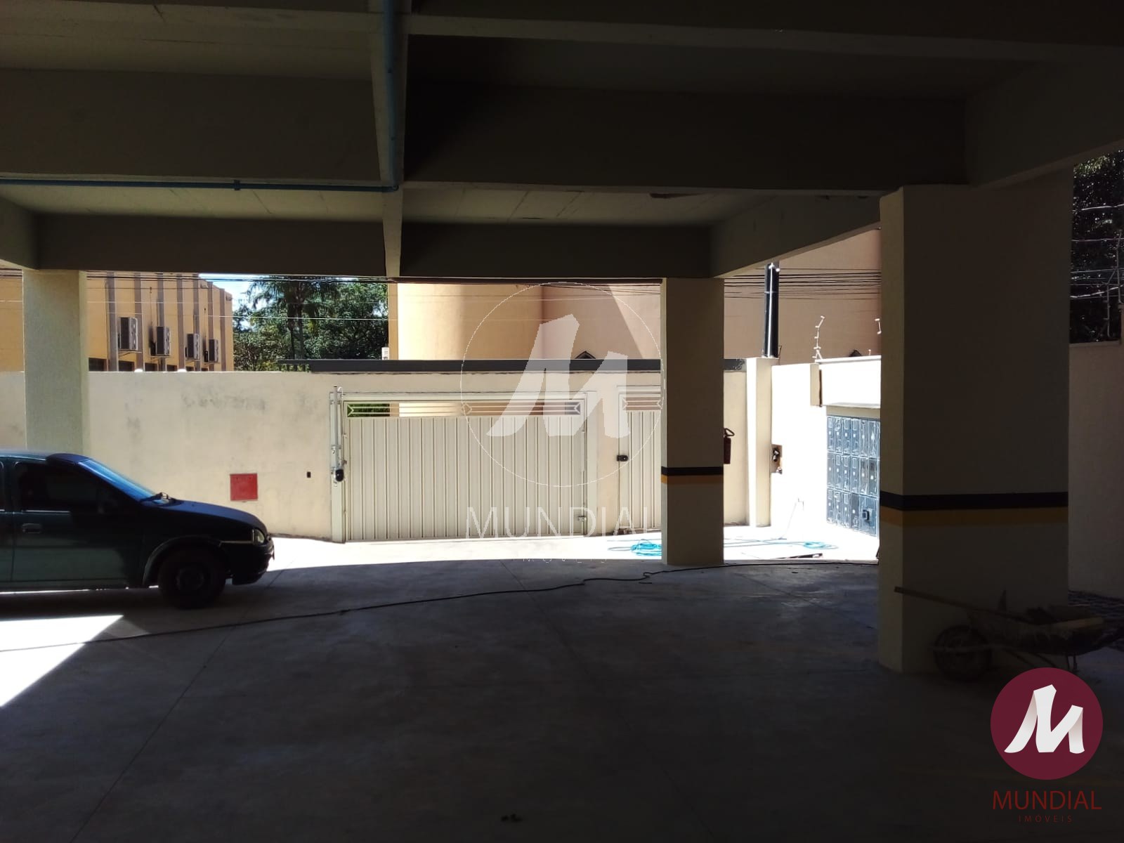 Garagem — foto 10