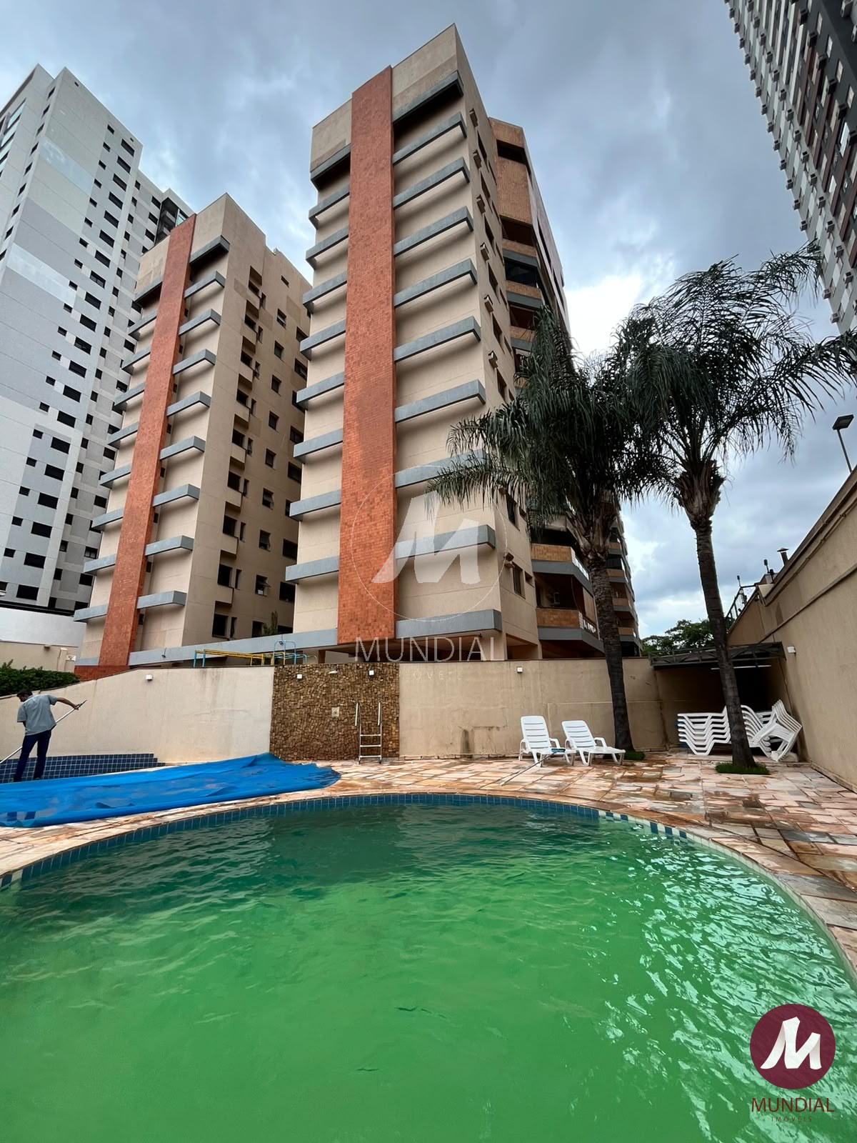 Piscinas para mergulhar de cabeça — Apartamento em Jardim Iguatemi