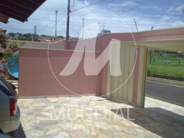 2 - Garagem/estacionamento