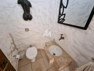 15 - Banheiro/lavabo