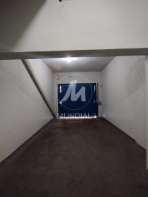 6 - Garagem/estacionamento