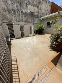18 - Quintal/corredores