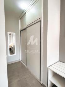 6 - Closet