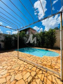 23 - Piscina