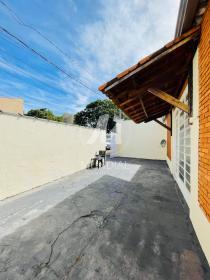 2 - Garagem/estacionamento