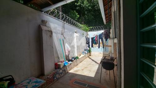 8 - Quintal/corredores