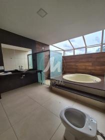 13 - Suite
