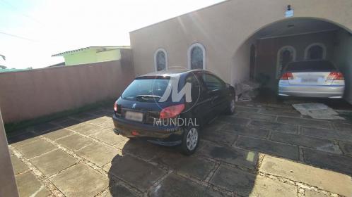 3 - Garagem/estacionamento