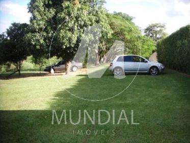23 - Garagem/estacionamento