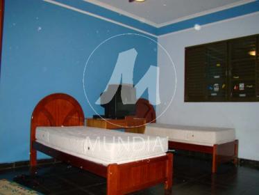11 - Dormitorio