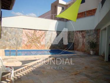 19 - Piscina